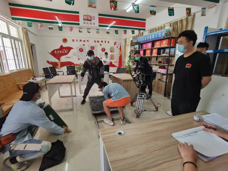 九江广告片拍摄公司：极简主义践行者，少即是多的视觉哲学